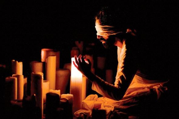 «أغاني البلبل» تصدح على المسرح الأحمر في أبوظبي