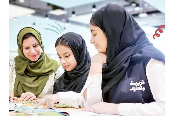 مدارس
      في
      دبي
      تمنع
      «الهودي»
      و«الجاكيتات»
      الملونة