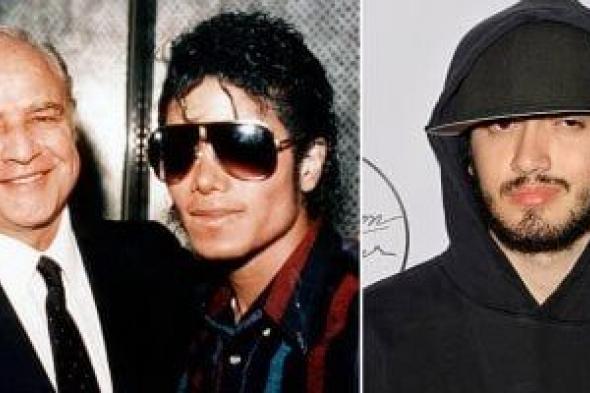 مزاعم:
مارلون
براندو
قد
يكون
الأب
البيولوجى
لابن
مايكل
جاكسون
الأصغر