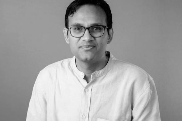 الجزائر
رائدة
في
مجال
تصنيع
الأدوية
في
إفريقيا
والإطار
الاستثماري
الحالي
بالجزائر
يتماشى
مع
المعايير
الدولية