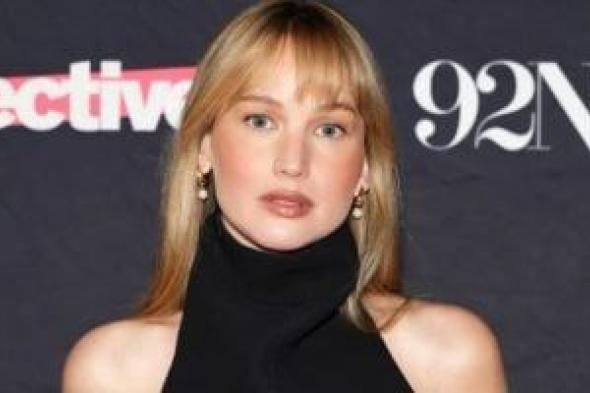 جينيفر
لورانس
تتحدث
عن
حياتها
كأم
وكيف
توازن
بين
العائلة
وأضواء
هوليود