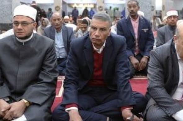 محافظ
أسوان
يشهد
احتفالية
الأوقاف
بالإسراء
والمعراج