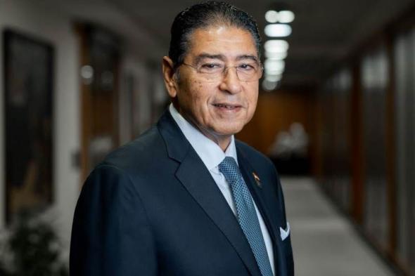 هشام
      عز
      العرب:
      تحصين
      القطاع
      المصرفي
      ضد
      الصدمات
      ضرورة..
      ودمج
      الرقمنة
      بالتمويل
      المستدام
      “درع”
      الاستقرار
      للاقتصادات