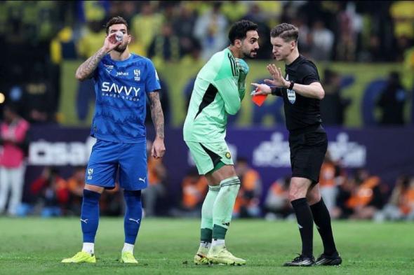 مدرب
      النصر
      السعودي
      يوقف
      إعارة
      الحارس
      بينتو
      إلى
      جنوى