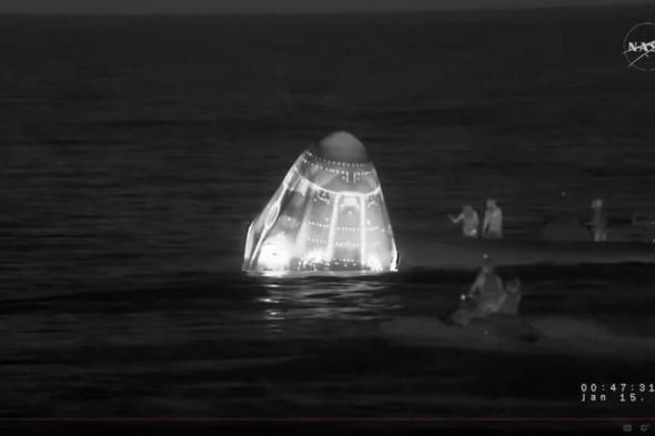 4
      رواد
      فضاء
      يعودون
      للأرض
      بسبب
      «حالة
      طبية
      خطِرة»