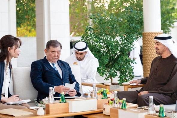 رئيس الدولة يتلقى رسالة خطية من رئيسة وزراء اليابان