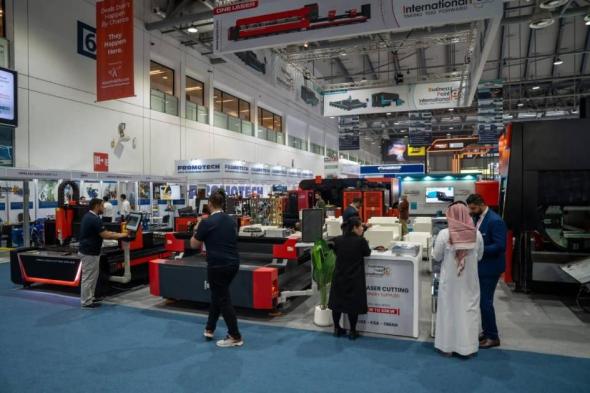 «إكسبو
      الشارقة»
      يختتم
      «ستيل
      فاب»
      مستقطباً
      600
      علامة