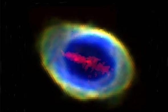 رصد
      شريط
      حديدي
      غامض
      في
      سديم
      الحلقة