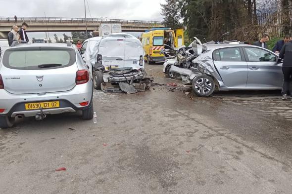 6
ضحايا
في
حادث
مرور
بالبليدة