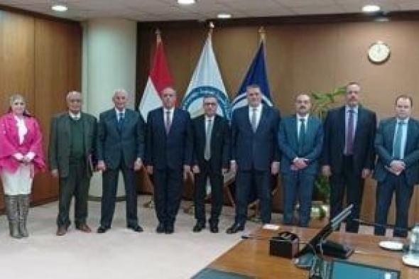 حفر
11
بئرًا
تنمويًا
خلال
الخطة
الخمسية
لزيادة
الإنتاج
بحقول
بتروسيلة