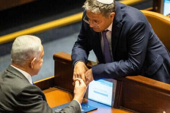 بن
غفير
يُرحّب
بإعلان
نتنياهو
الأخير
ويدعو
لاستئناف
القتال
بغزة