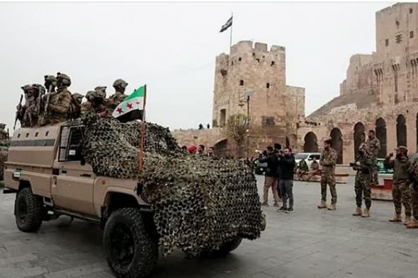 الجيش
    السوري
    يعلن
    بدء
    الرد
    على
    مواقع
    (PKK)
    الإرهابية
    وفلول
    النظام
    السابق
    في
    حلب