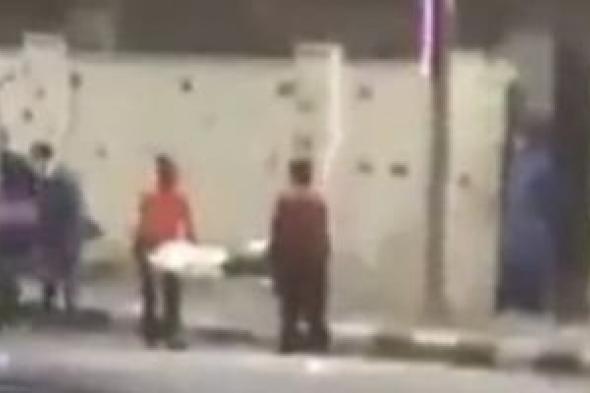 النيابة
تطلب
تقرير
الصفة
التشريحية
لجثة
شخص
سقط
من
عقار
فى
الزاوية
الحمراء