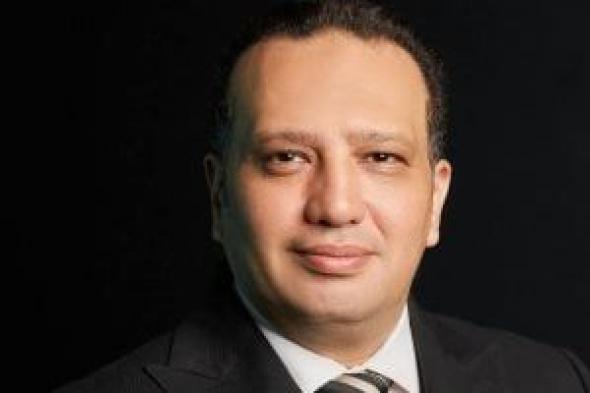 الصوينى
يفوز
بمقعد
نقيب
المحاميين
بقنا