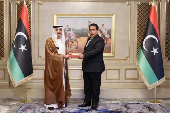 سفير الإمارات يقدم أوراق اعتماده إلى رئيس المجلس الرئاسي الليبي