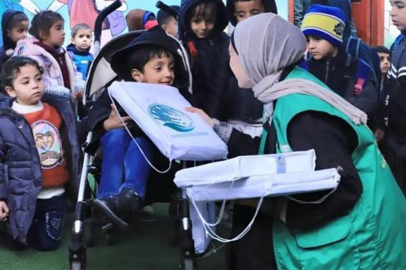 «سلمان
    للإغاثة»
    يوزع
    ملابس
    شتوية
    على
    أطفال
    المدارس
    ورياض
    الأطفال
    في
    غزة