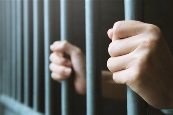 نشر مقاطع فيديو متباهياً بغنائمه .. القبض على "أغبى لص في بريطانيا"