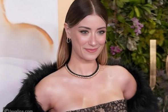 هازال كايا تتألّق بالدانتيل والفرو في جوي أوردز 2026