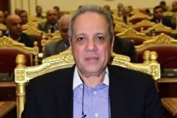 فوز
أحمد
حلمى
الشريف
بمقعد
نقيب
المحامين
بسوهاج