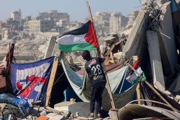 أبو
الرب:
ترتيبات
غزة
انتقالية
ومؤقتة
والأولوية
لوحدة
الضفة
والقطاع