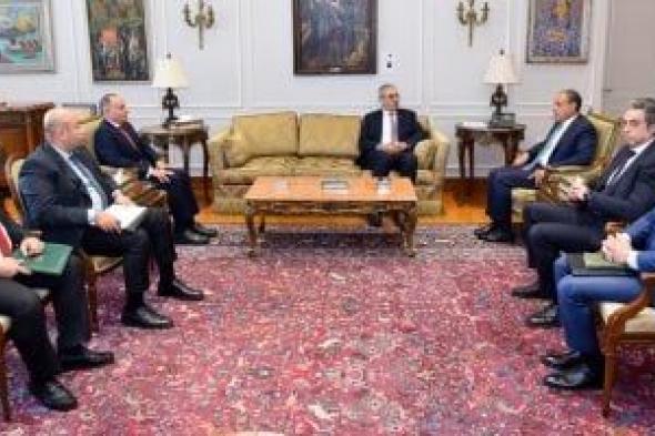 وزير
الخارجية
يستقبل
رئيس
اللجنة
الوطنية
لإدارة
غزة
ويؤكد
دعم
مصر
الكامل
للجنة