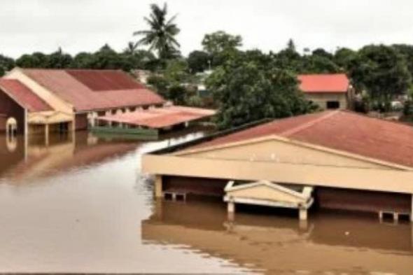 جنوب أفريقيا تعلن حالة الكارثة الوطنية بعد فيضانات مدمرة أودت بحياة 30 شخصا