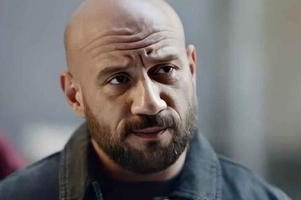 رسالة
نارية
من
طليقة
أحمد
مكي
بعد
أزمته
مع
مديرة
أعماله