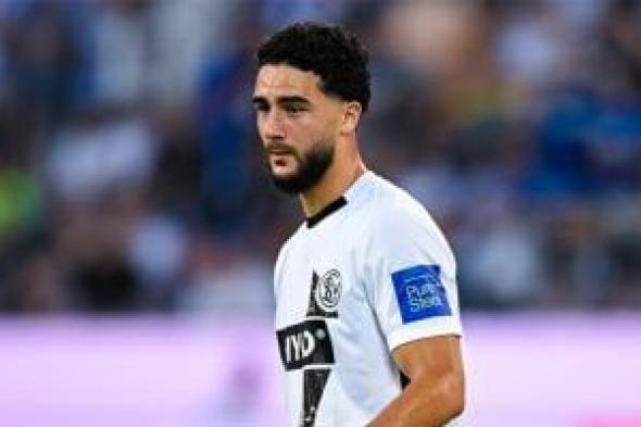 الأهلى
يكثف
مفاوضاته
لضم
محمد
محمود
وإنياس
عبد
الحميد
من
نادييهما
فى
يناير