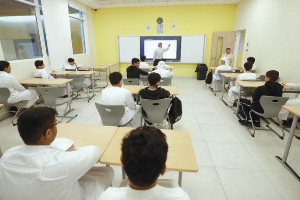 %49 من المعلمين يعانون إرهاق معالجة أعباء العمل