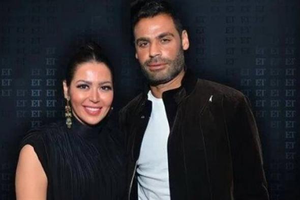 لقاء
      الخميسي
      تعلن
      تصالحها
      مع
      زوجها
      محمد
      عبد
      المنصف:
      كلنا
      بنغلط
      وبنندم
      ونرجع