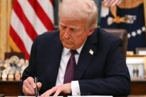 ترامب:
إثيوبيا
بنت
سدا
على
نهر
النيل
والولايات
المتحدة
مولته
ولا
أعلم
لماذا