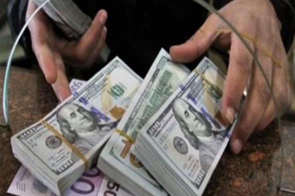 بعد
      فرض
      ضريبة
      على
      هواتفهم
      الشخصية..
      هل
      تتأثر
      تحويلات
      المصريين
      العاملين
      بالخارج
      القياسية؟