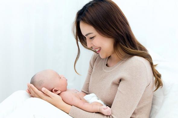 عبارات
تحفيزية
للأم
الجديدة
في
أول
أيام
الأمومة