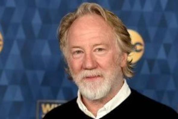 الإفراج
عن
النجم
العالمى
تيموثي
بوسفيلد
انتظارًا
لمحاكمته