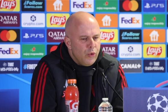 سلوت
      يغازل
      محمد
      صلاح
      قبل
      مباراة
      مارسيليا:
      عليه
      فعل
      ما
      فشلنا
      في
      القيام
      به
      خلال
      غيابه