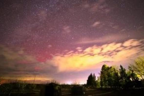 عاصفة
مغناطيسية
أرضية
شديدة
تُثير
أضواء
ملونة
فى
جميع
أنحاء
العالم