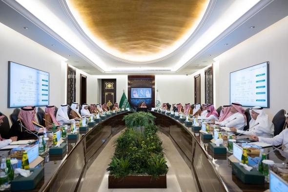 نائب
    أمير
    مكة
    يستعرض
    مستجدات
    مشروع
    الجسر
    البري