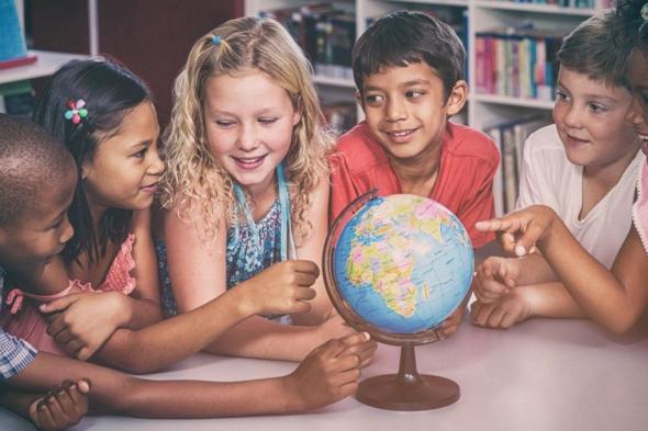 أسئلة
ذكاء
سريعة
عن
الجغرافيا
وعواصم
البلاد
للأطفال
من
سن
7
–
12
سنة