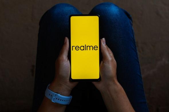 Realme
تتحدى
سامسونغ
بهاتفها
الجديد