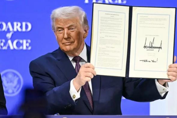 ترمب
    يوقع
    على
    ميثاق
    مجلس
    سلام
    غزة