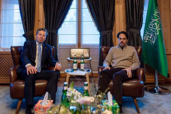 وزير
    الخارجية
    يبحث
    تعزيز
    التعاون
    مع
    وكيل
    الأمين
    العام
    للأمم
    المتحدة
    للشؤون
    الإنسانية 