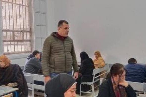 وكيل
تعليم
دمياط
يتفقد
لجان
تصحيح
الإعدادية
ويعلن
مؤشرات
نجاح
مطمئنه