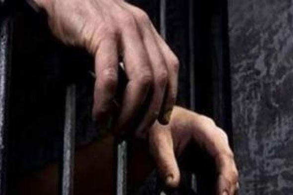 التحقيقات
بواقعة
ضبط
مدير
شركة
سفريات
بتهمة
النصب:
أوهم
ضحايات
بتوفير
فرص
عمل