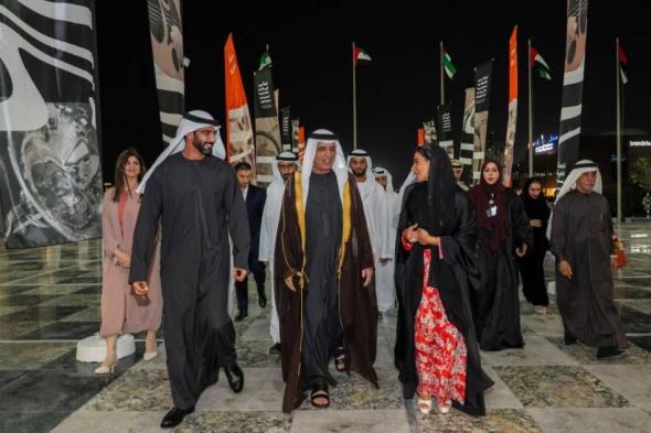 سعود
      بن
      صقر
      يشهد
      الحفل
      الموسيقي
      للأوركسترا
      الوطنية
      في
      رأس
      الخيمة