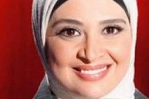 حنان
ترك
تحتفل
بابنها:
فخورة
بك
وتستحق
هذا
وأكثر
بكثير