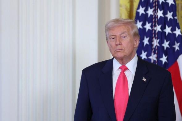 ترامب يعلن حالة الطوارئ في 10 ولايات بسبب عاصفة شتوية قوية