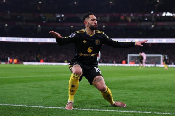 مانشستر
    يونايتد
    يواصل
    صحوته
    ويهزم
    أرسنال
    في
    قمة
    الدوري
    الإنجليزي