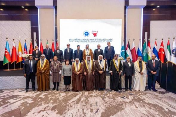 طارق
الطاير:
الإمارات
نموذج
لحوار
الثقافات