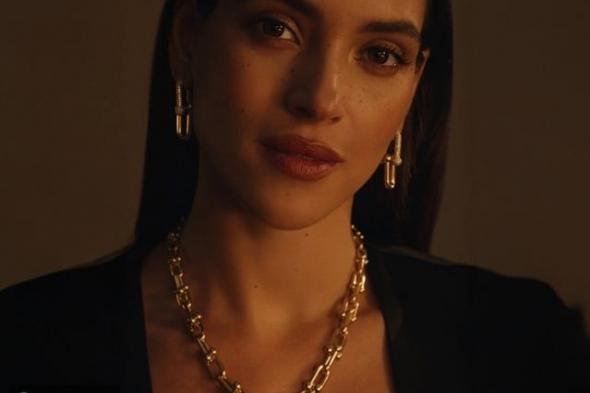 Tiffany & Co.: حملة عيد الحب 2026 وتجديد إرث الحب