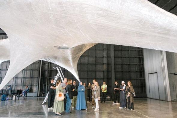 «القوز للفنون» يثري لوحة الإبداع في دبي بتجارب ملهمة